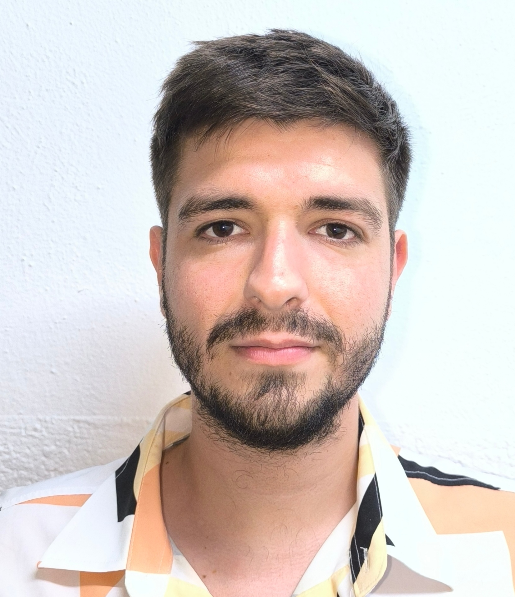 Andrés López González